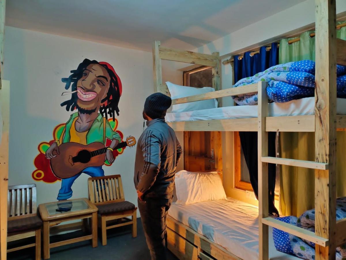 La Siesta India Manali Hostel Εξωτερικό φωτογραφία