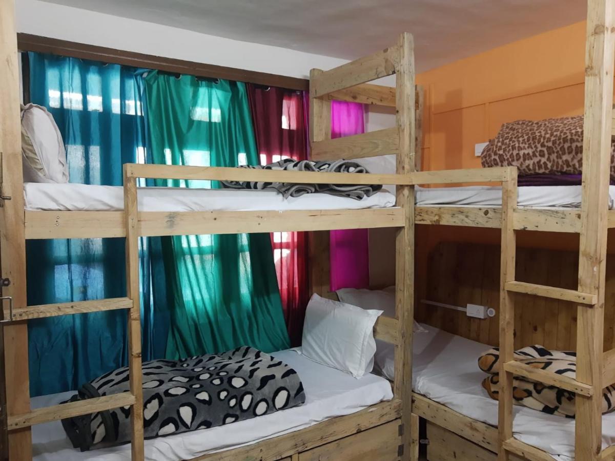 La Siesta India Manali Hostel Εξωτερικό φωτογραφία